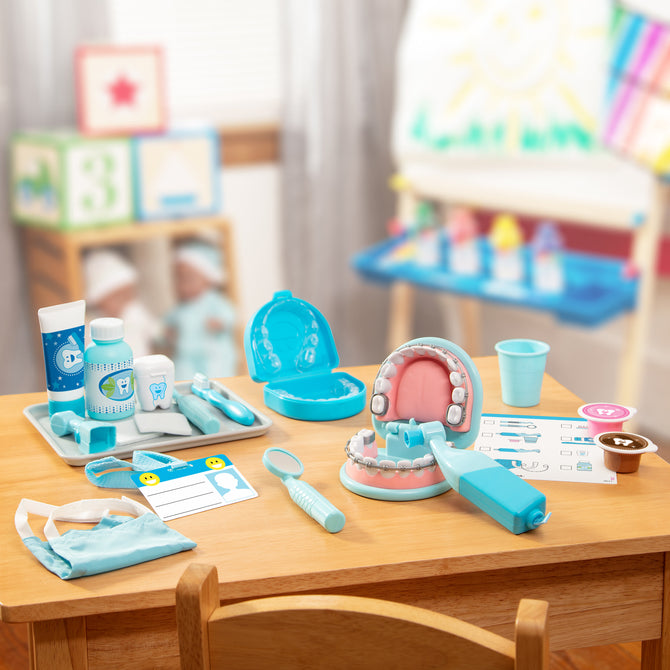 Melissa & Doug Dentist Play Set
