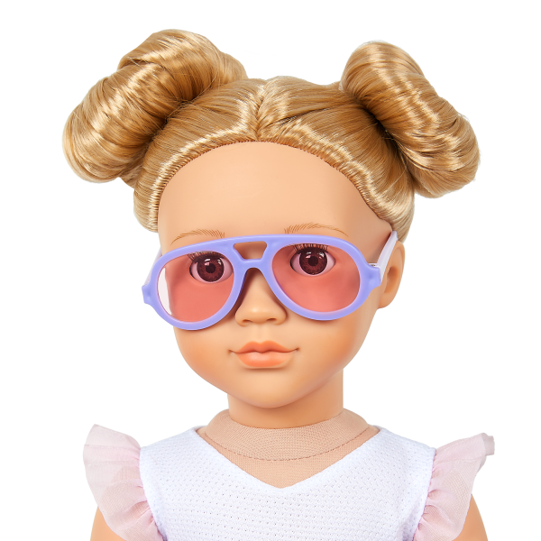 Our Generation Thea 18" Fashion Doll Fashion Starter Kit in Gift Box with Mix & Match Outfits & Accessories